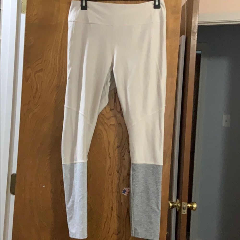 Outdoor Voices leggings